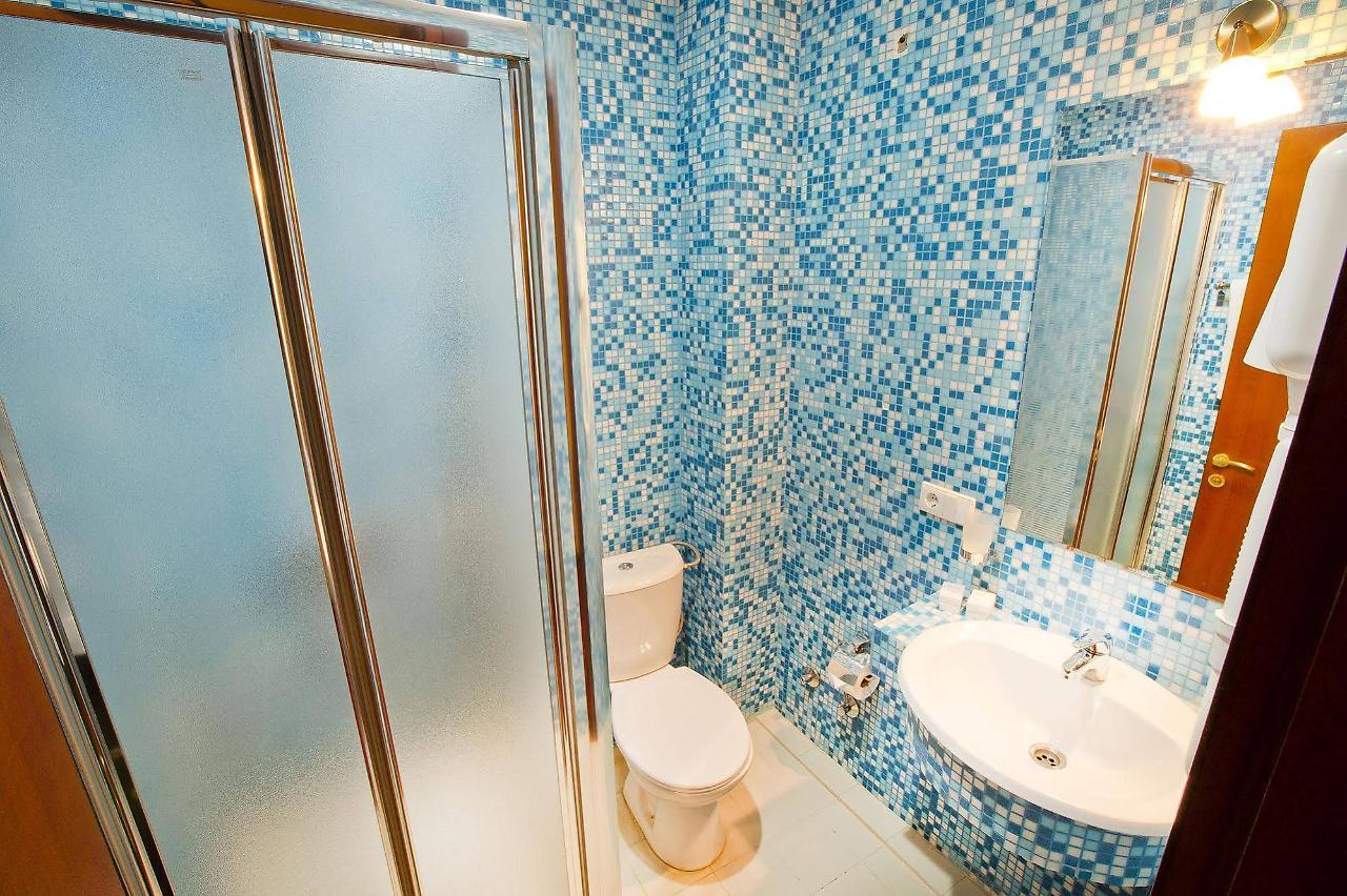 New Kopala Hotell Tbilisi Eksteriør bilde