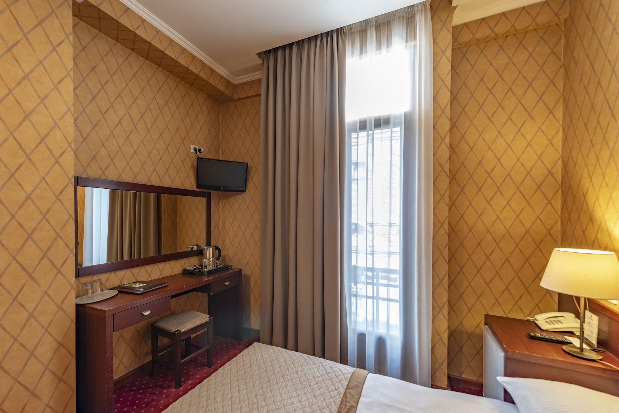 New Kopala Hotell Tbilisi Eksteriør bilde