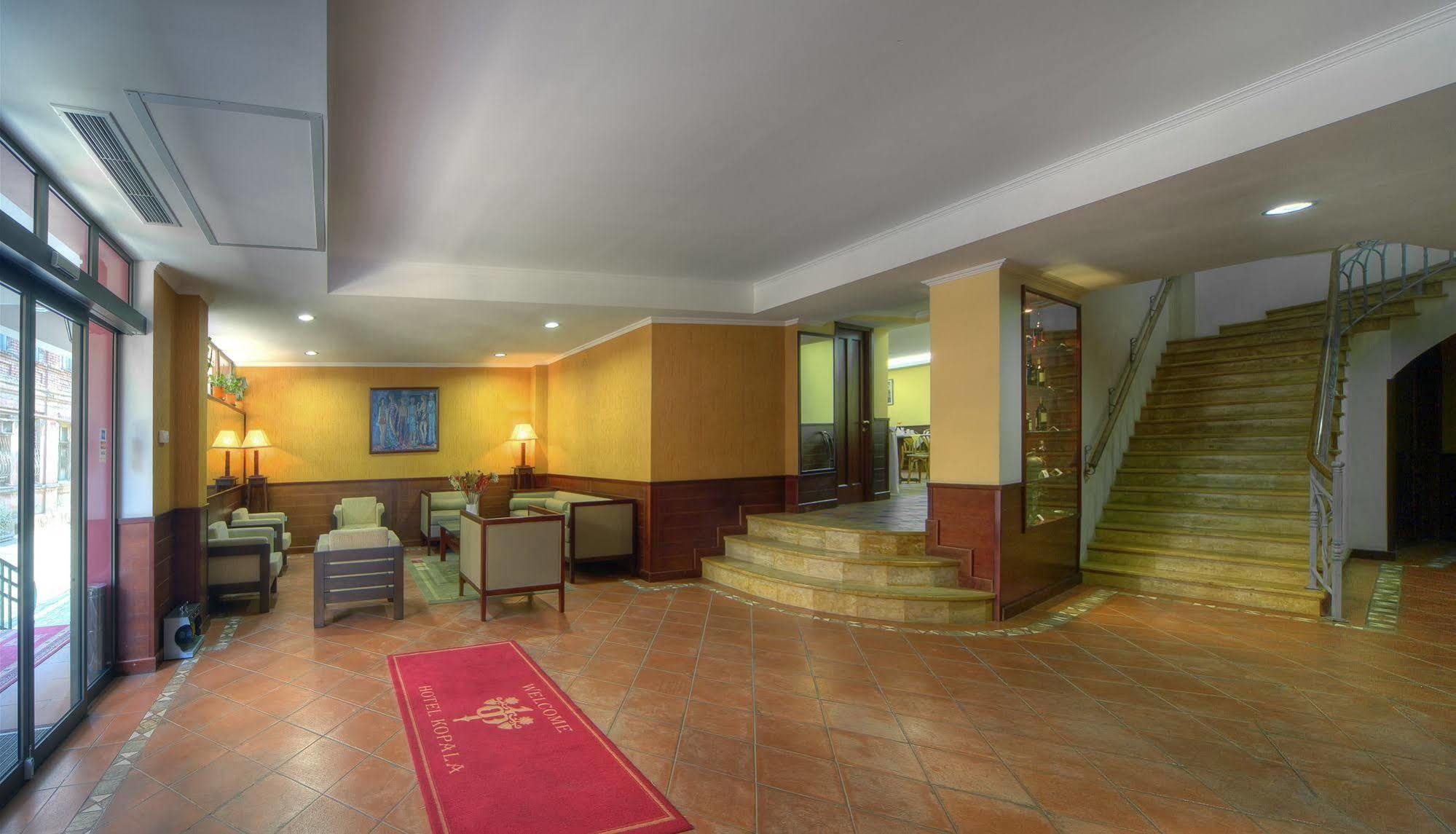 New Kopala Hotell Tbilisi Eksteriør bilde