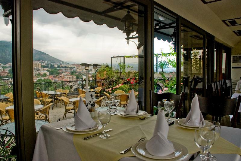 New Kopala Hotell Tbilisi Eksteriør bilde