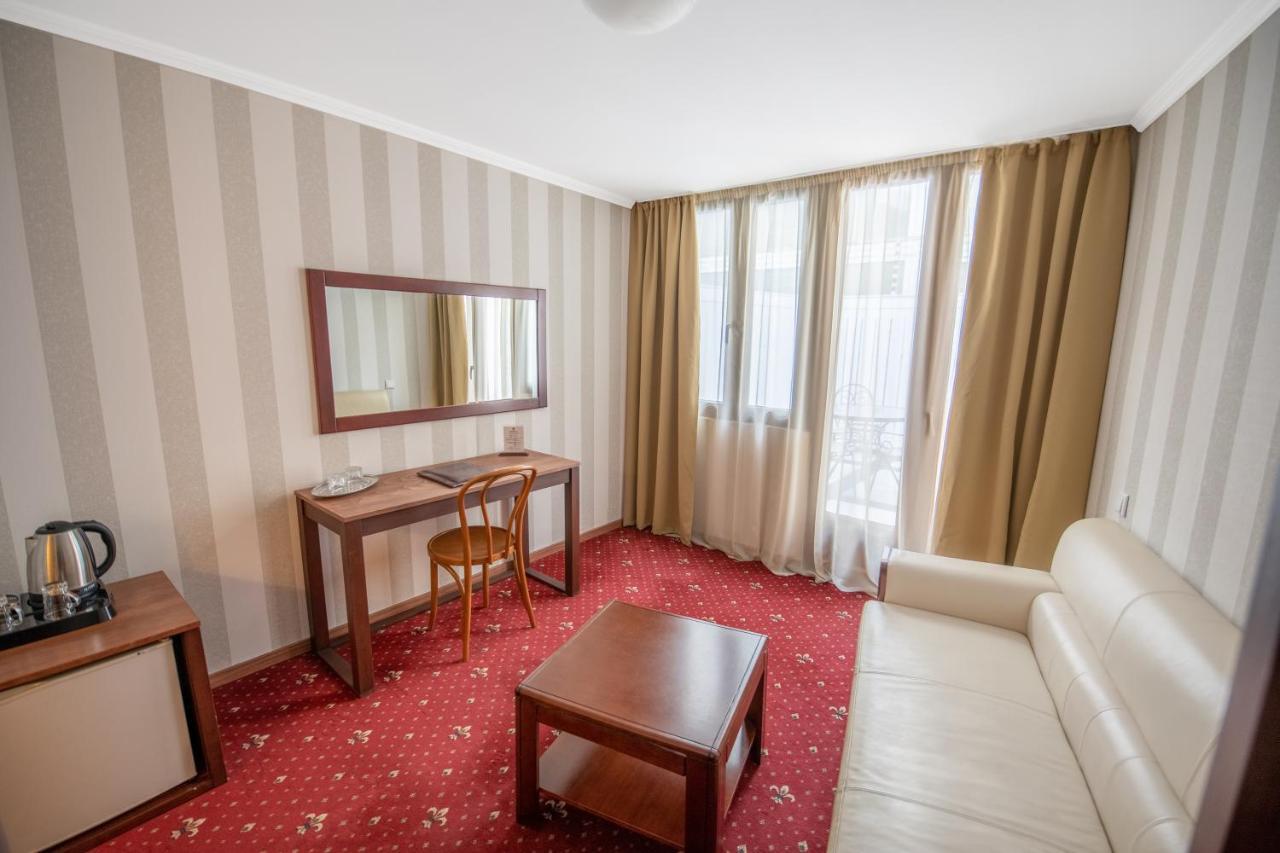 New Kopala Hotell Tbilisi Eksteriør bilde