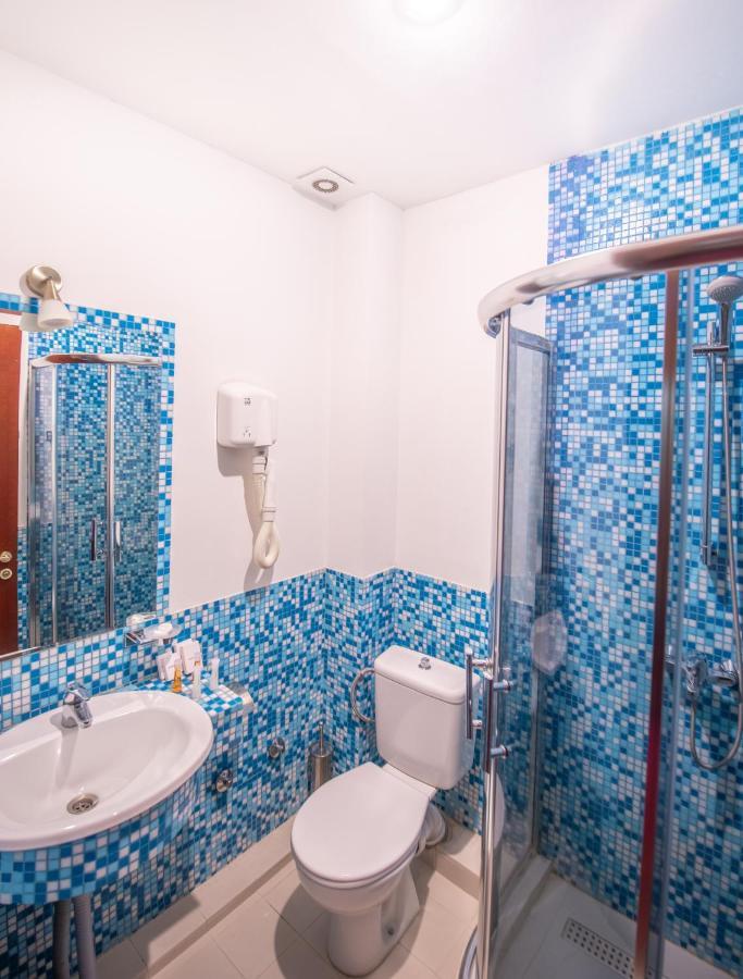 New Kopala Hotell Tbilisi Eksteriør bilde