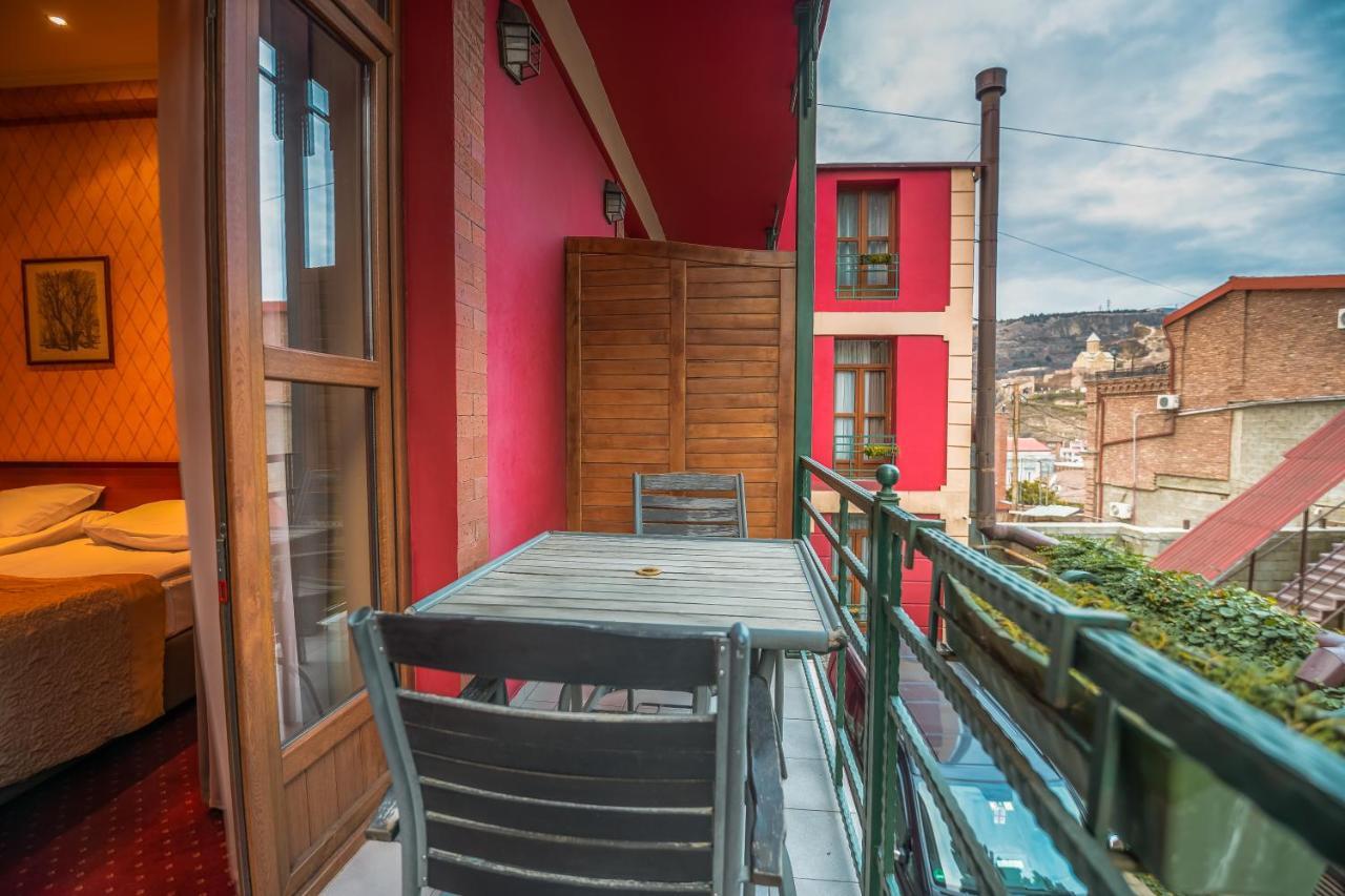 New Kopala Hotell Tbilisi Eksteriør bilde